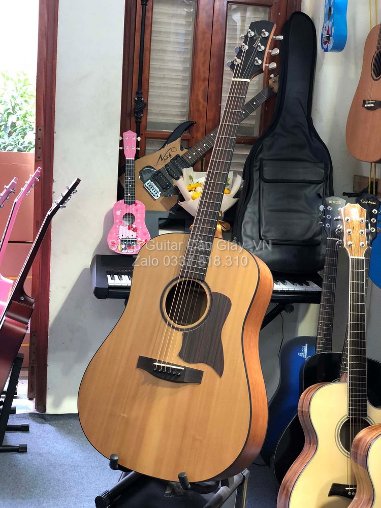 05 01 Thuan Guitar DT 03 wm