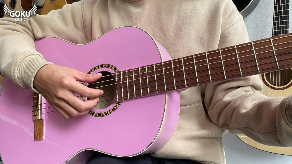 Đàn Guitar Classic Odin F0NP màu hồng 8 model 03 02 Dan Guitar Classic Goku F0NP mau hong Shop Dan Goku Music