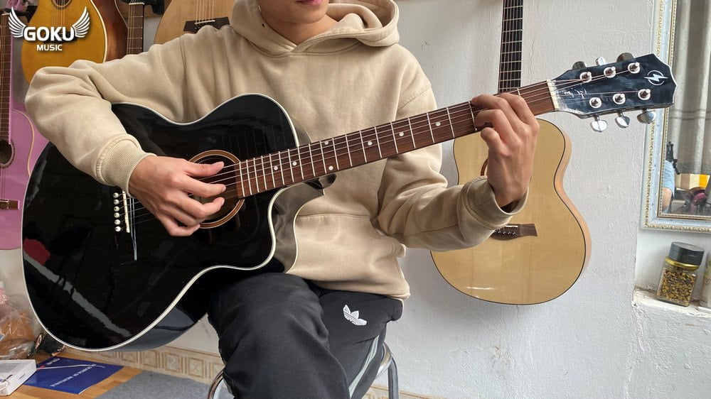 model 07 02 Dan Guitar Acoustic Goku F13AcB mau den Shop Dan Goku Music