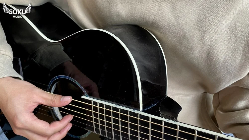 model 12 03 Dan Guitar Acoustic Goku F2AcB mau den bong Shop Dan Goku Music