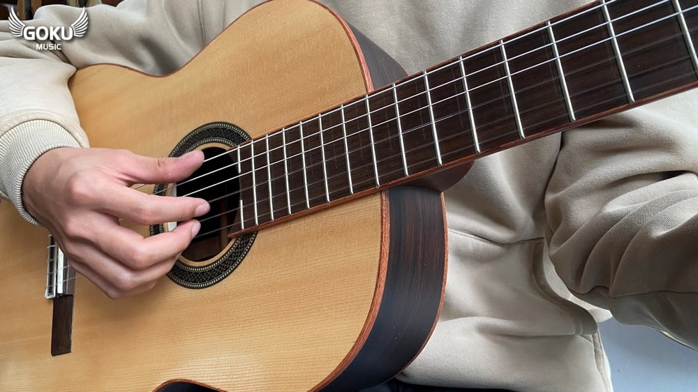 model 28 03 Dan Guitar Classic Goku F6Nm Go 3A thich hop choi lau dai Shop Dan Goku Music