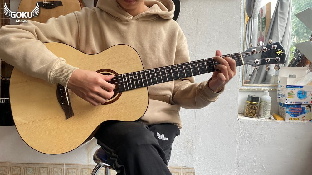 Đàn Guitar Acoustic Mini Odin F2M size 3/4 gỗ thịt 2B 10 model 30 05 Dan Guitar Acoustic Mini Goku F2M size 3 4 full go thit 1B Shop Dan Goku Music