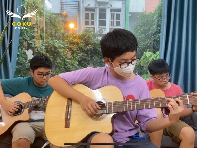 Học Guitar Ở Thanh Xuân – Học Đàn Goku