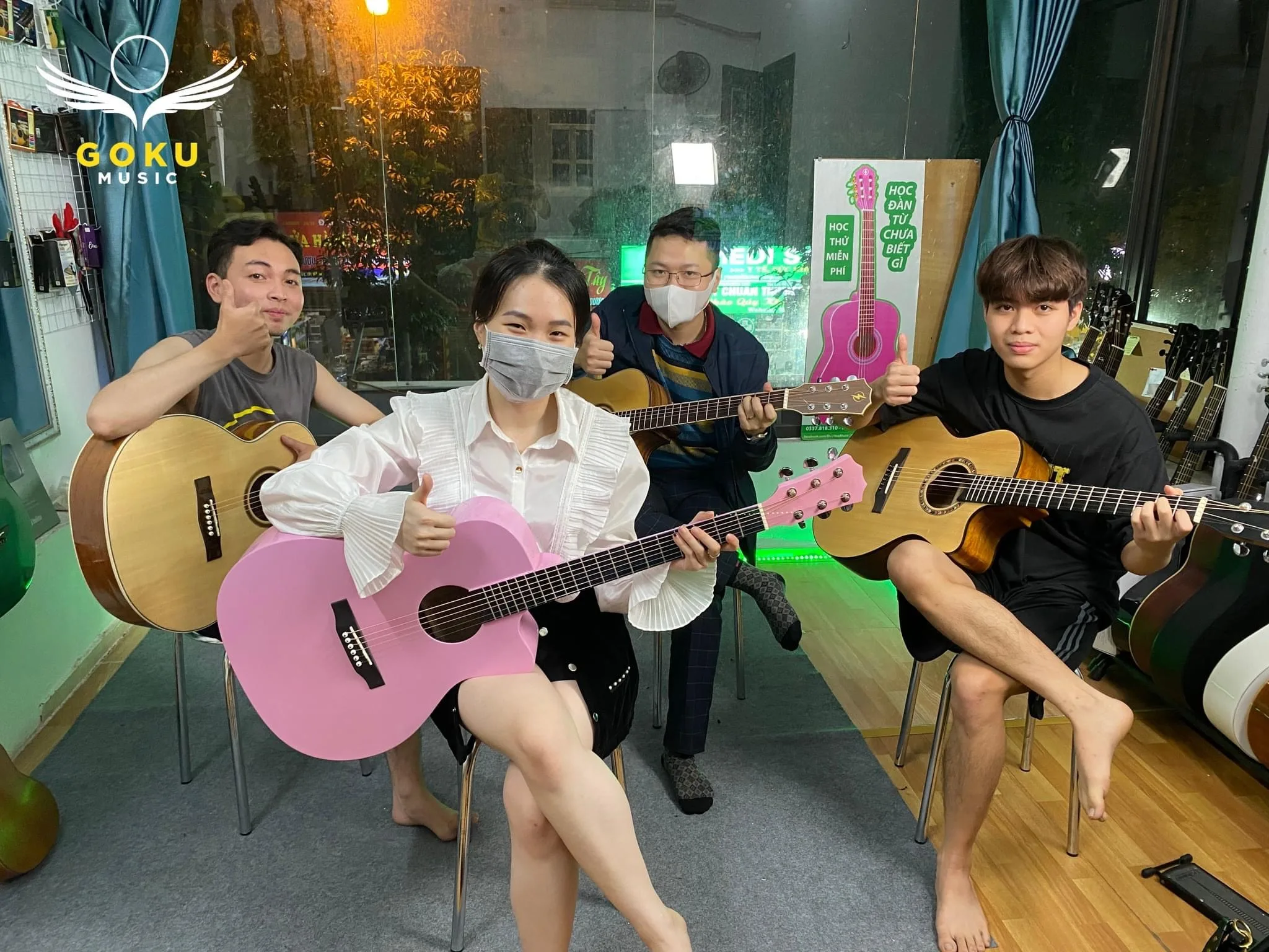 Địa chỉ học guitar Cầu Giấy uy tín