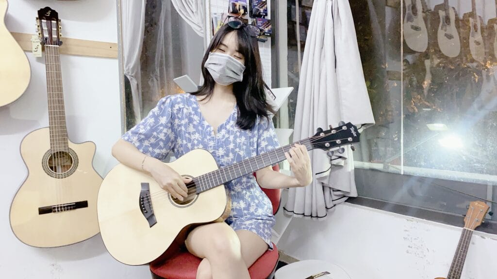 Học Guitar Bao Lâu Thì Thành Thạo? Sự Thật Người Mới Tập Cần Biết 2 Học guitar bao lâu để chơi được bài