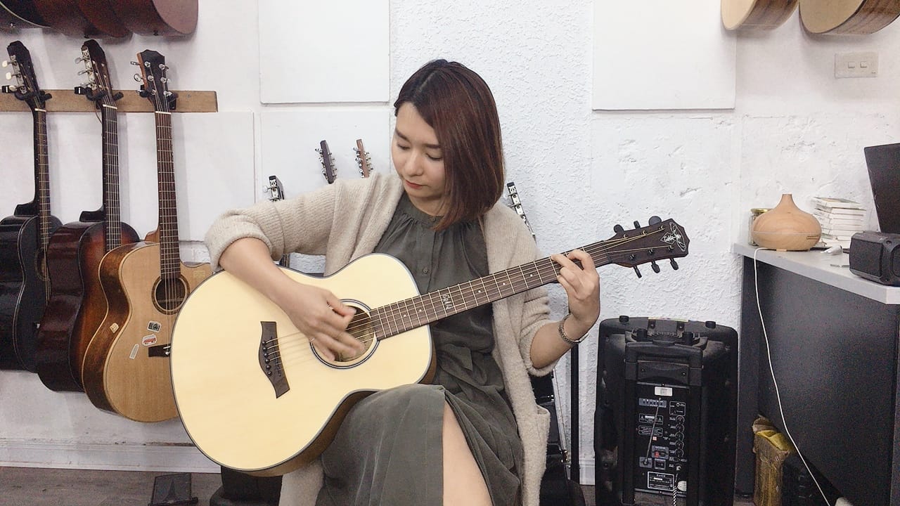 Học guitar bao lâu thì thành thạo