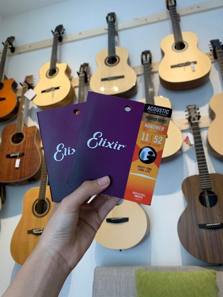 Thay Dây Guitar Nam Từ Liêm Lấy Ngay - Goku Music - Liên Hệ 0363.77.68.99 4 Dây acoustic Elixir