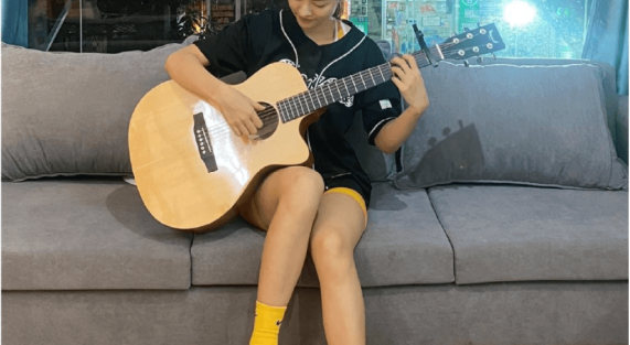 Mua Đàn Guitar tặng khóa học